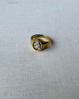 Love Signet Ring (Regular)
